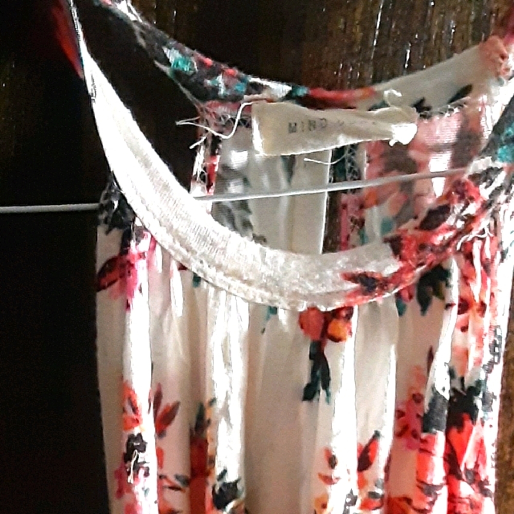 BEaUTIFUL HALTER TOP❤4/20